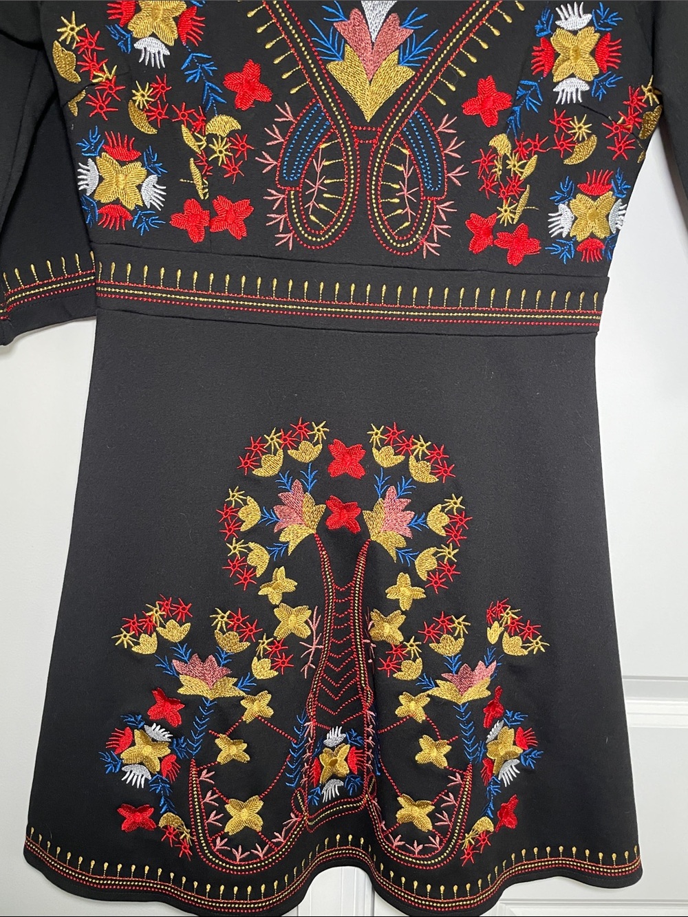 Lai Meng Black Embroidered Half-Sleeve Dress - Picture 6 of 10
